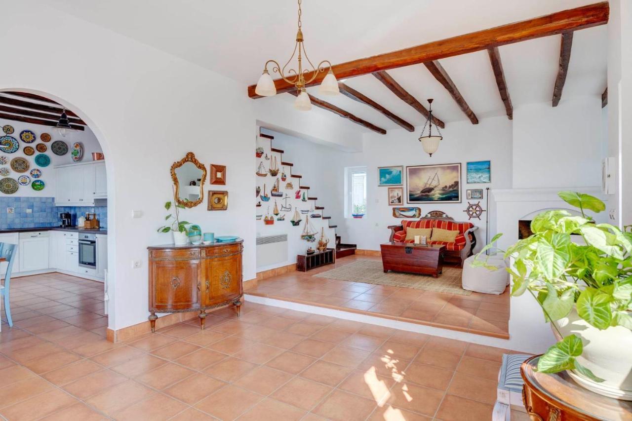 Cycladic Aura - Traditional Holiday Cottage Фінікас Екстер'єр фото